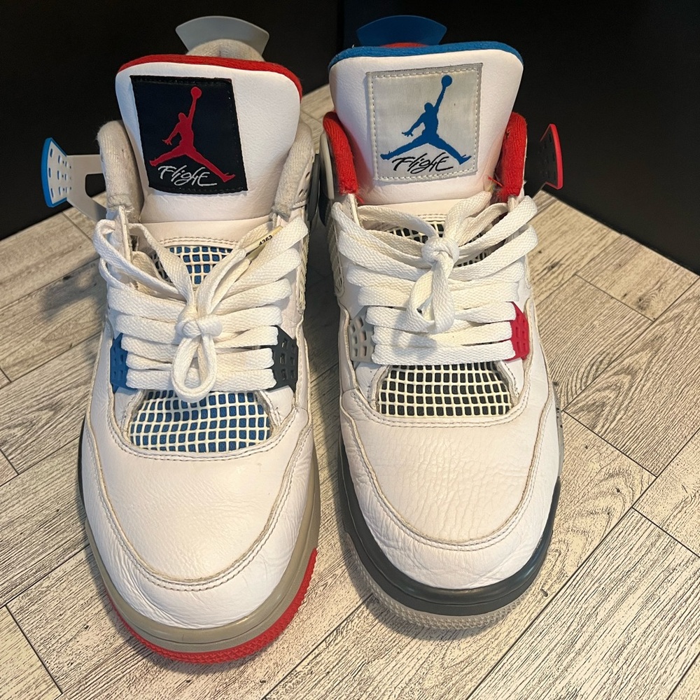 Retro Jordan 4’s